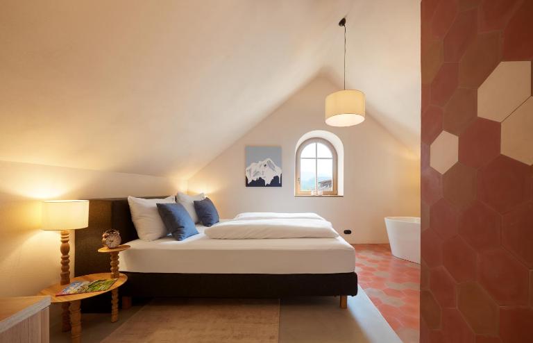 Goldengel Design - Suiten im historischen Ortskern von Kaltern - B&B Coltura