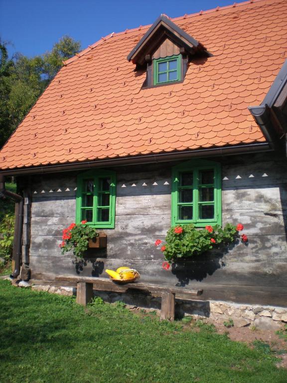 APARTMANI Etno kuća pod Okićem - Chambres d'hôtes Samobor
