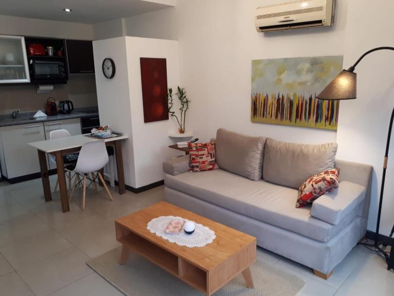 Gurruchaga Suites free parking Movistar Outlet - B&B Buenos Aires