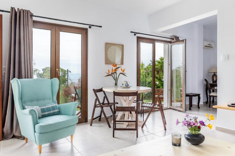 Oikia Guesthouse - Chambres d'hôtes Stafylos