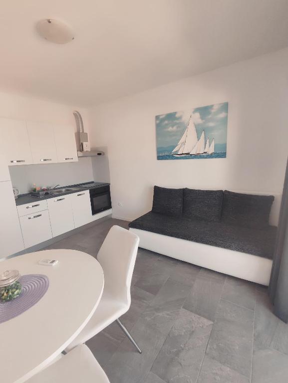 Apartman Providenca - Trogir - close to beach - Chambres d'hôtes Trogir