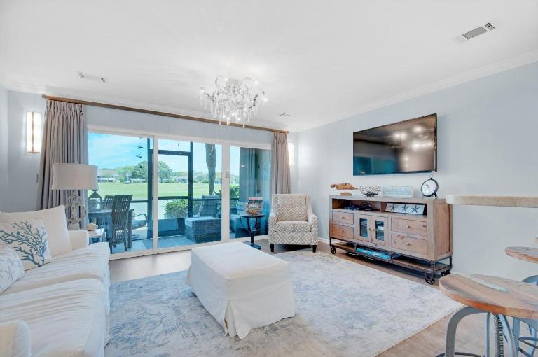 Seascape Lakefront Villas 121- Uncorked - Ferienwohnung Destin
