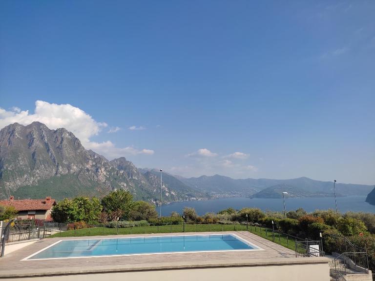 IseoLakeRental - Costa del Sole - Chambres d'hôtes Riva di Solto