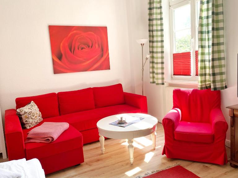 Gutshof Dubnitz - Ferienwohnung 1 "Carlo" - Bed and Breakfast Sassnitz