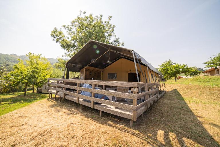 Lodge Holidays - Camping Podere Sei Poorte - B&B Genga