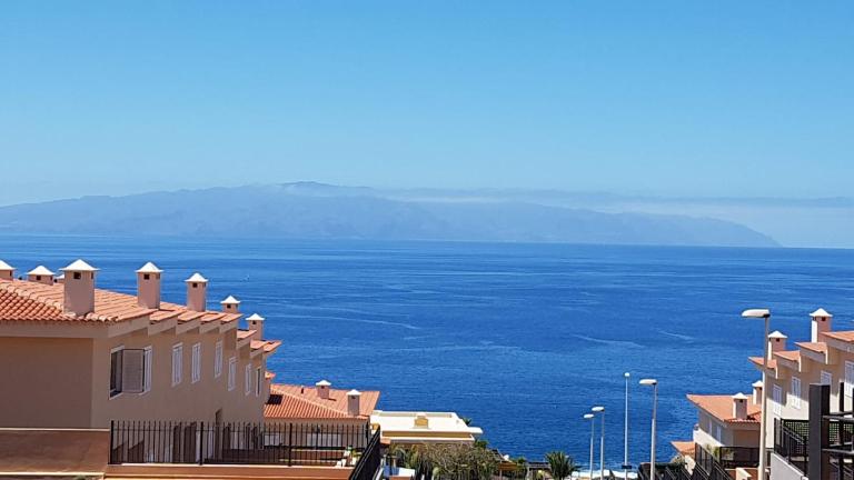 VILLA LORA Modern & New townhouse 2 Bedroom - B&B Puerto de Santiago