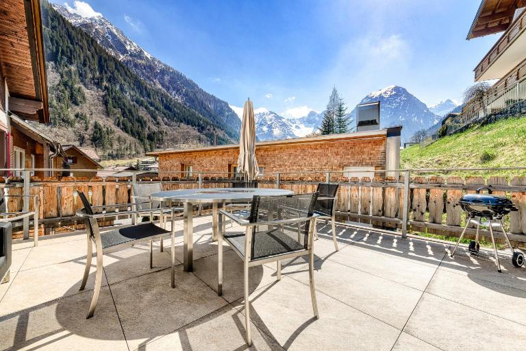 Ferienwohnung Zentral mit Panorama-Sonnenterrasse by A-Appartments - B&B Brand