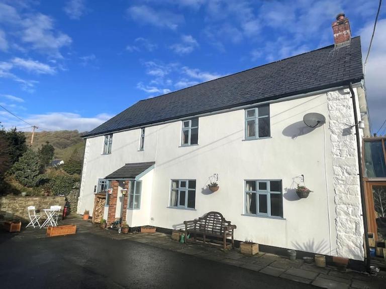 Y Felin Bed and Breakfast and Smallholding - B&B Caersws