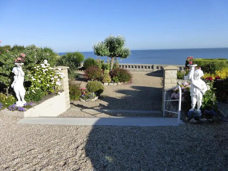 EXCEPTIONNEL 3PIÈCES, BALCON, TERRASSE FACE MER - B&B Villerville