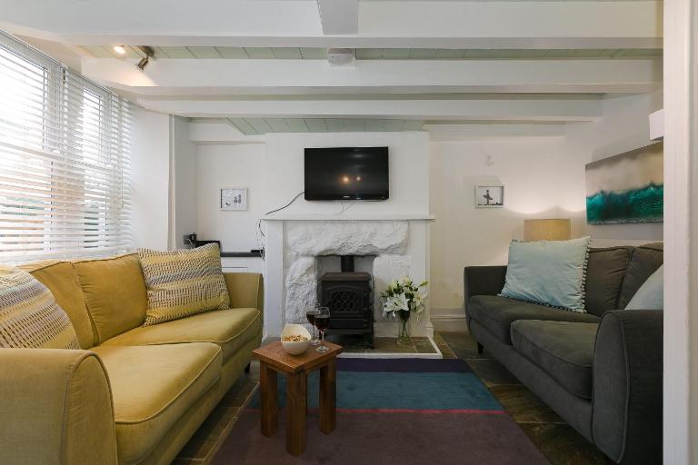 Breaking Waves - B&B Saint Ives