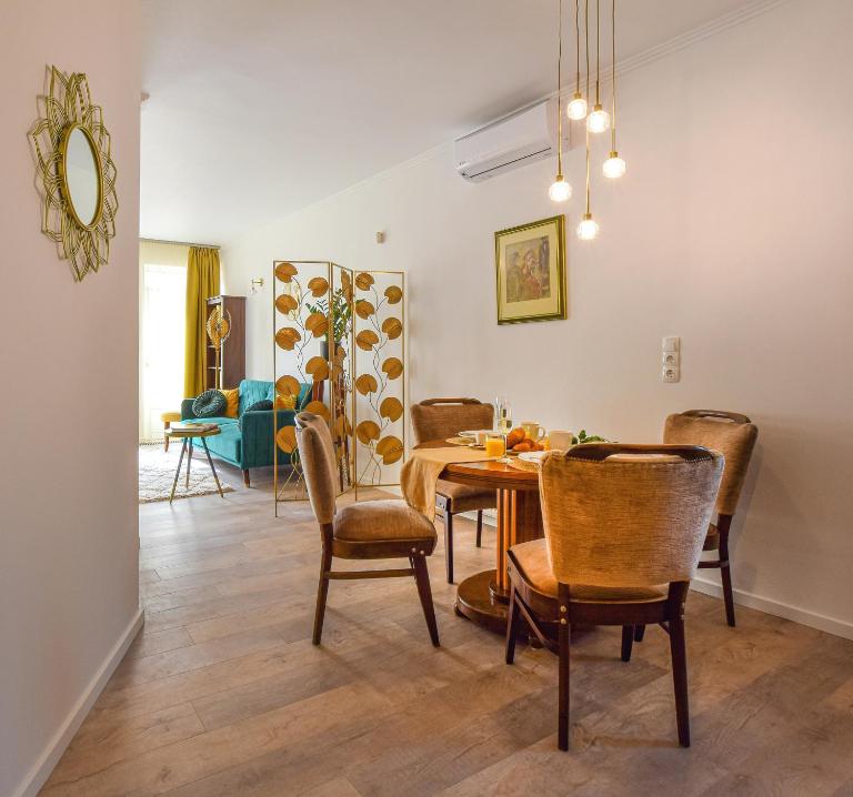 Königin Apartman - Ferienwohnung Fünfkirchen
