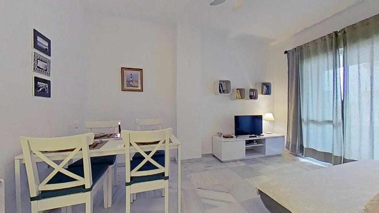 Apartamento céntrico con garaje cercano a la playa - B&B Zahara de los Atunes
