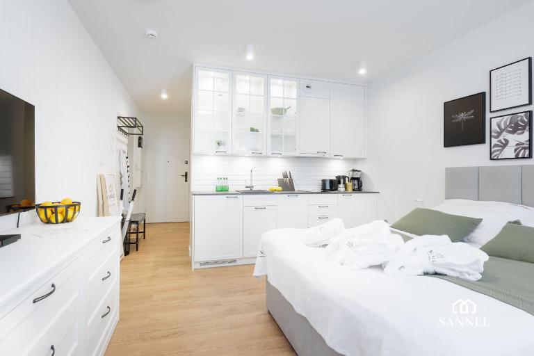 Apartament Baltic Amber z dostępem do basenów,strefy saun, jacuzzi przez cały rok- Pinea Apartments Pobierowo-SANNEL Apartments for rent - B&B Pobierowo