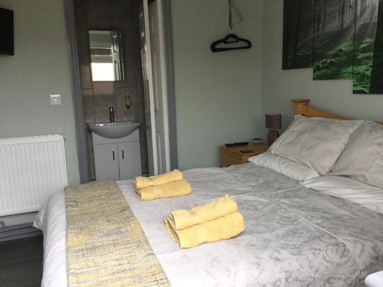 The Hide at Pinchbeck - Bed and Breakfast Spalding