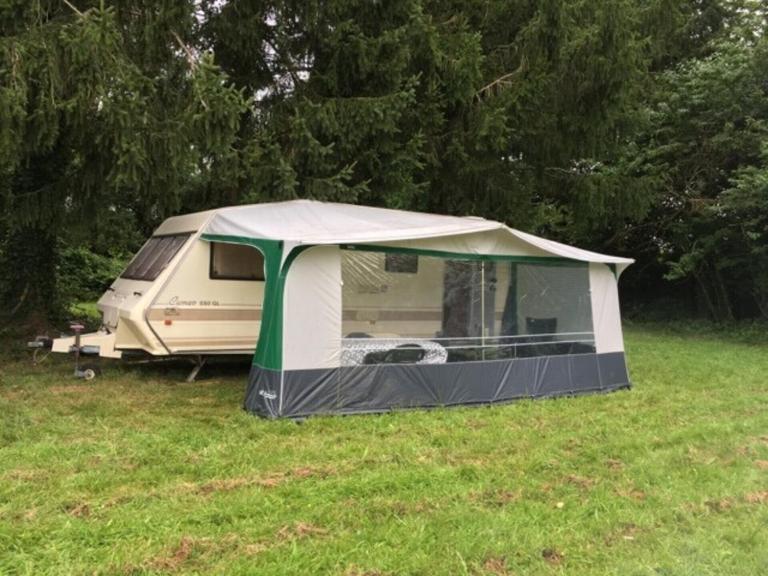 Inviting 2-Bed Cabin in Domfront En Poiraie - Chambres d'hôtes Perrou