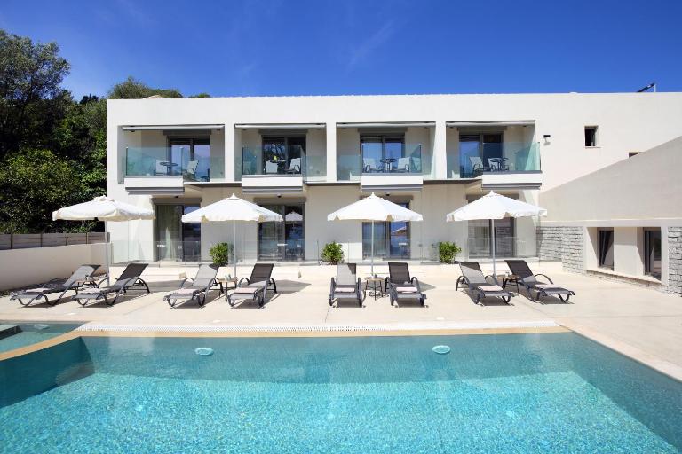 ALMYRA seafront residence - B&B Lygia