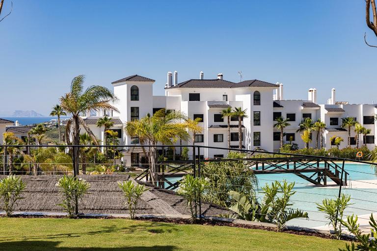 Brand New, Luxurious Ground Floor Apartment in Mirador de Estepona Hills - Ferienwohnung Estepona