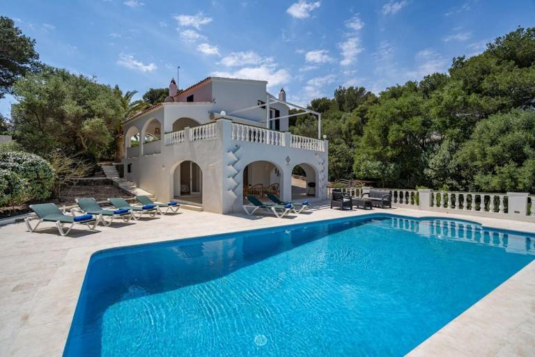 Villa Luminosa by 3VILLAS - Chambres d'hôtes Port d'Addaia