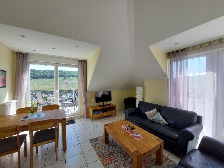 Ferienwohnung Panoramablick - Waldrandnähe - Weitblick - Ostbalkon und Südloggia - Chambres d'hôtes Lieser