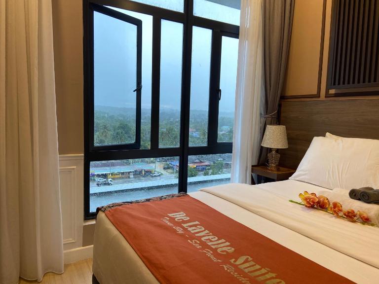 De Lavelle Suites @ Timur Bay SeaFront Residence - Bed and Breakfast Kuantan