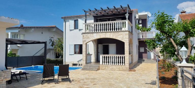 Kuća za odmor Angelina - B&B Primošten