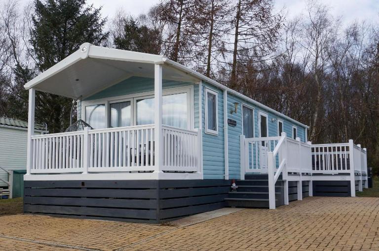 Silver Birch Retreat - Percy Woods Country Retreat With 18 HOLE FREE GOLF - B&B Alnwick