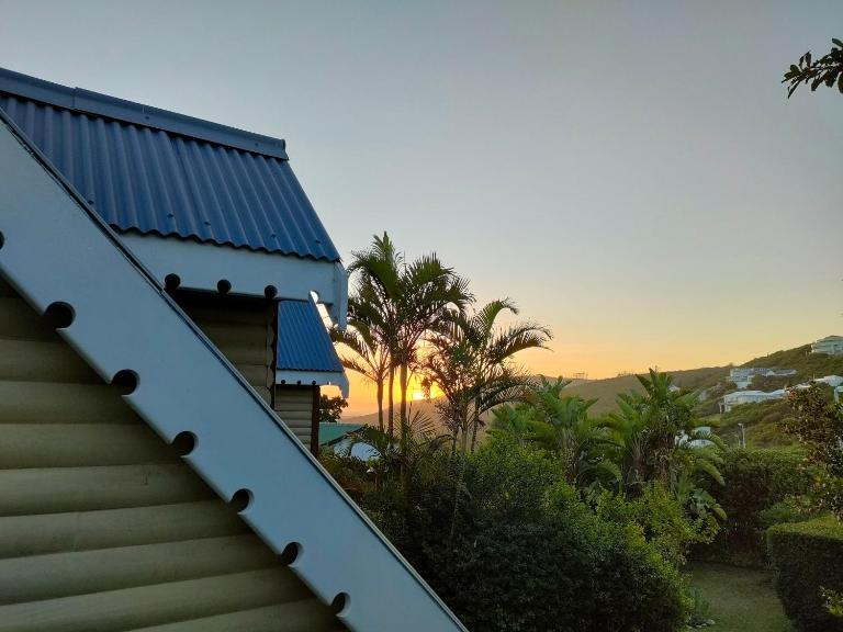 Brenton Cottage at 90 - No sea view, pet-friendly, self-catering 2 sleeper - Bed and Breakfast Brenton-on-Sea