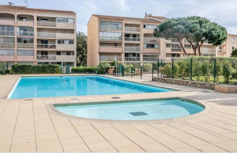 Appartement Ste Maxime - Ferienwohnung Sainte-Maxime