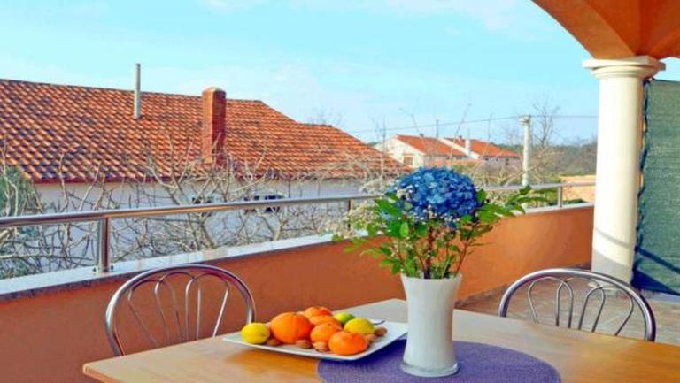 Holiday apartment Lungomare - by TA Leut Agency - B&B Privlaka