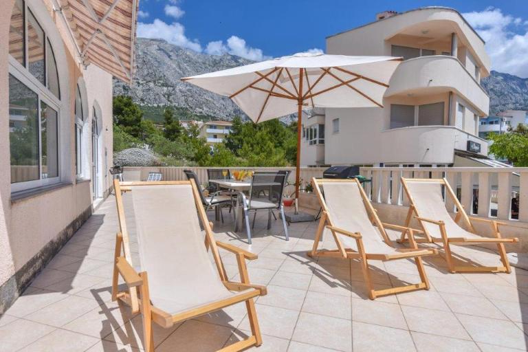 House Santro - B&B Baška Voda