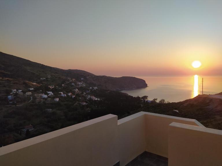 Πλατανακι 2 Seaview Apartment - B&B Andros