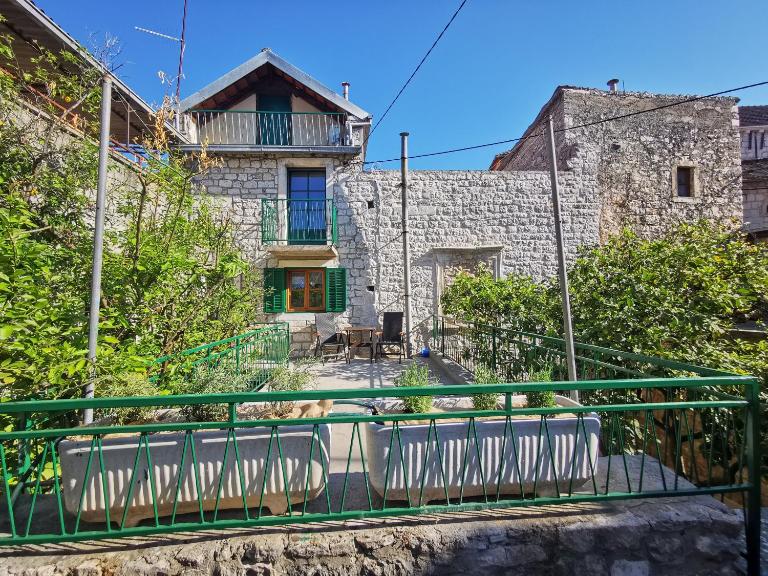 Authentico Deluxe Stari Grad - B&B Stari Grad