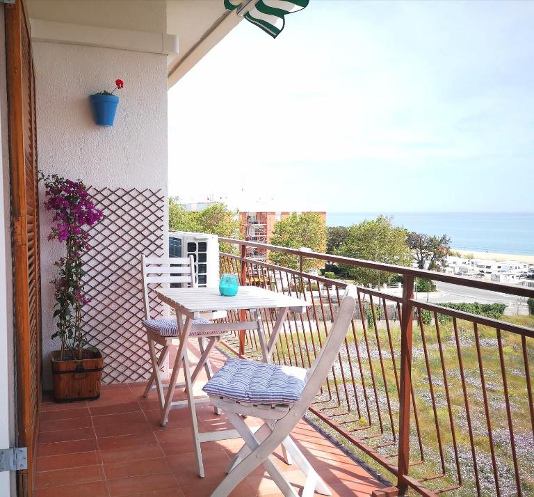ÁTICO FRENTE AL MAR - Bed and Breakfast Canet de Mar
