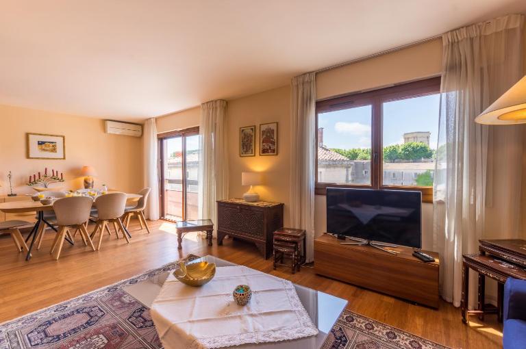 Carré du roi - Première conciergerie - B&B Montpellier