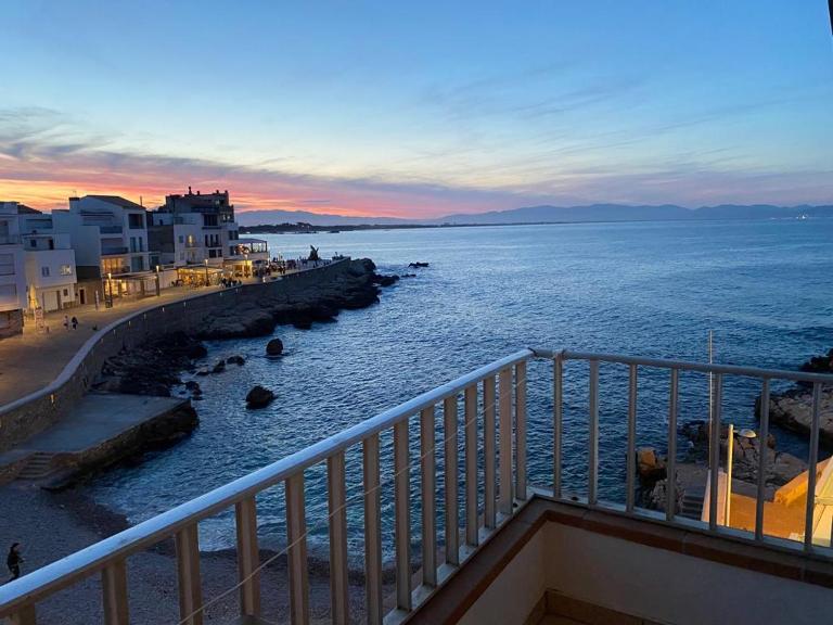 PORT DE'N PERRIS - B&B l'Escala