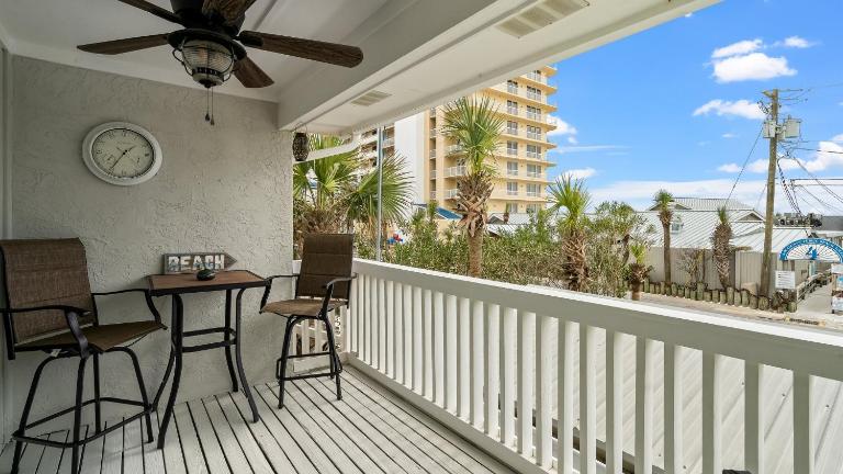 Gulf View Beach Bungalow, Dog-Friendly, Near Scooners, Near Beach - Chambres d'hôtes Panama City Beach