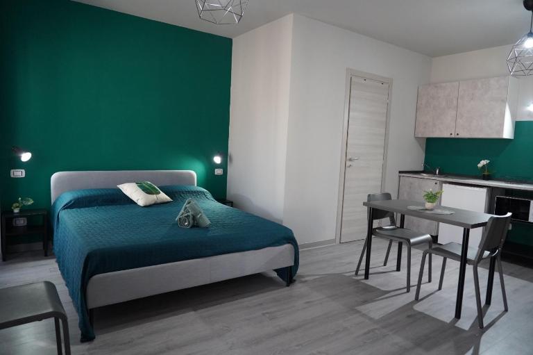 4ROOMS b&b - HOLIDAY HOME - B&B Lamezia Terme