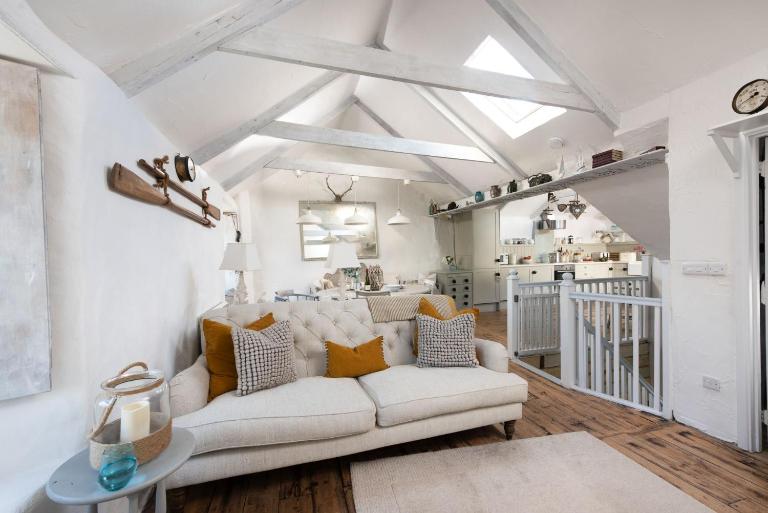 Carvossa - Sea Views & Woodburner - B&B Marazion