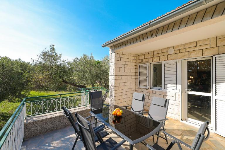 Holiday house Antulov - Chambres d'hôtes Vodice