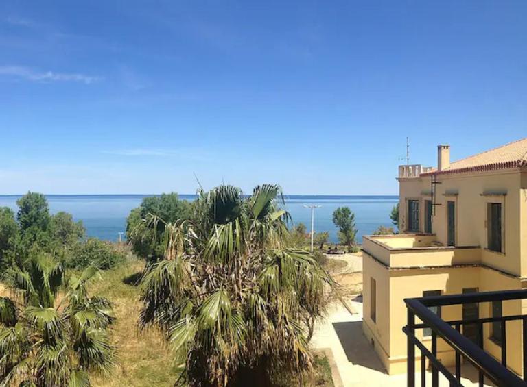 At the Beach! +10min= port&center. - B&B Chania