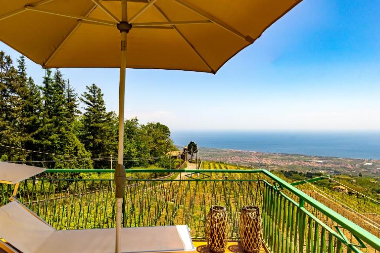 Villa Alberto - Bed and Breakfast Puntalazzo