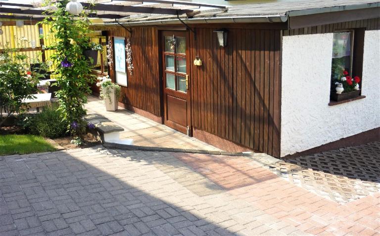 Ferienhaus Weingart - B&B Finsterbergen
