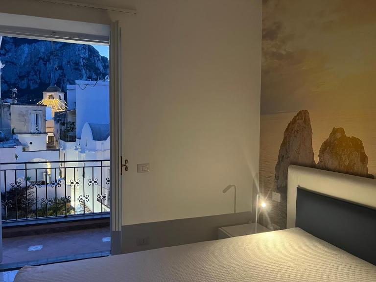 Domus Le Botteghe - Capri High End Holiday Home - B&B Capri città