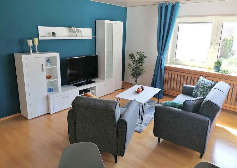 3 room Apartment - Ferienwohnung Bürstadt