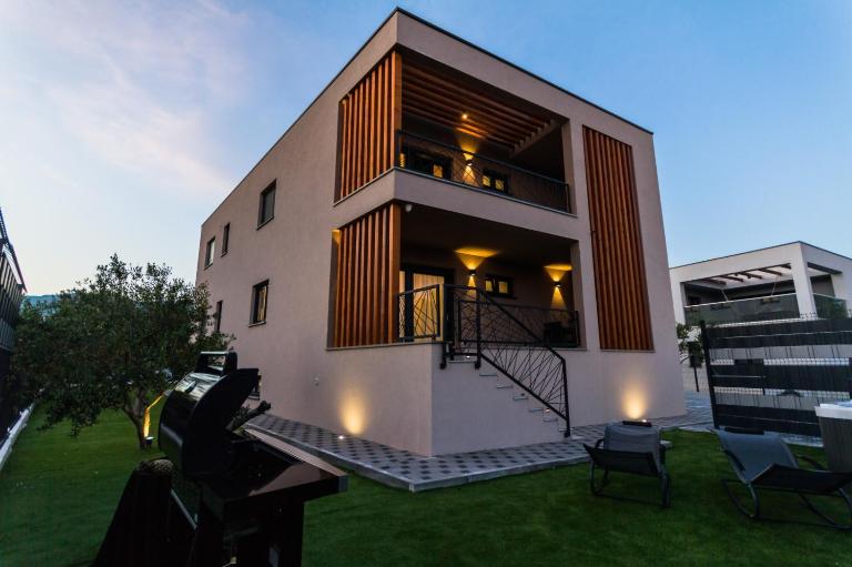 Royal Villa - Luxury Apartment - B&B Kutleše