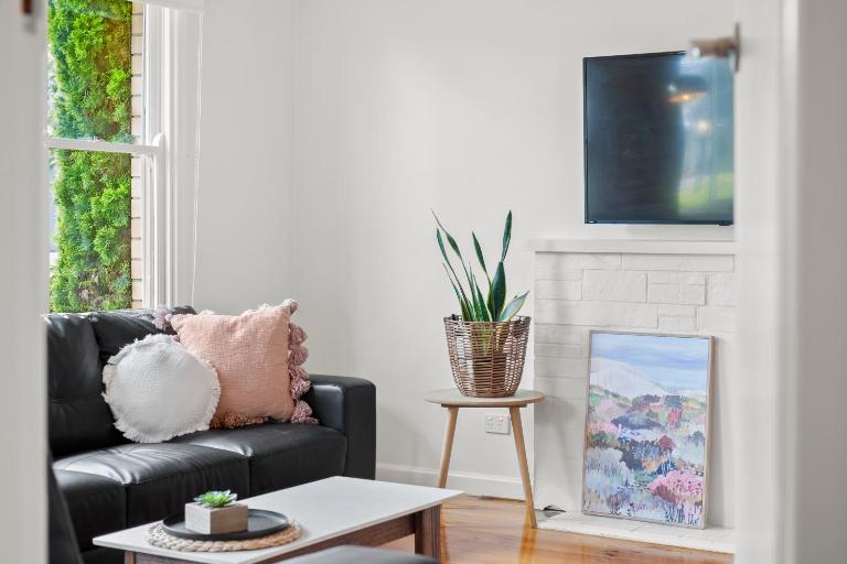 Ballarat Central Family Work Big Yard Sleeps 8 - B&B Ballarat