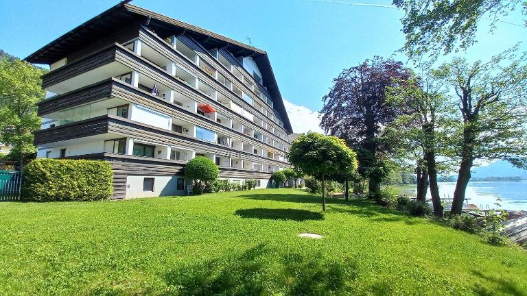 JOHANNES Seeblick Appartement Haus Hänsel Gretel am Ossiachersee mit direktem Seezugang und Hallenbad - B&B Steindorf am Ossiacher See