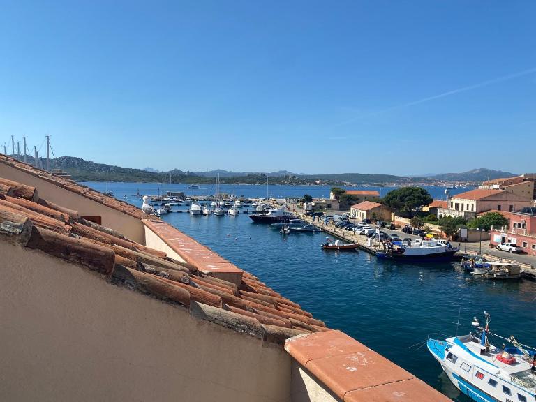 Penthouse Cala Gavetta - Chambres d'hôtes La Maddalena