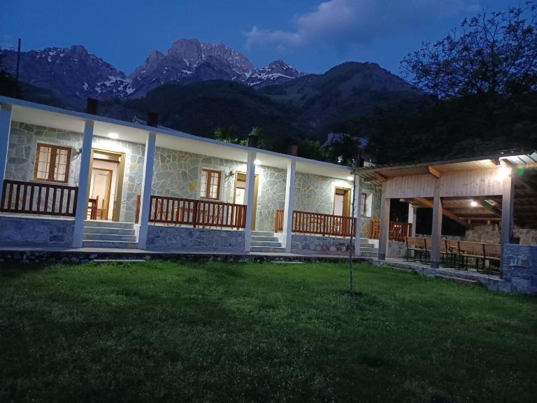 Buni Shqipes - B&B Theth