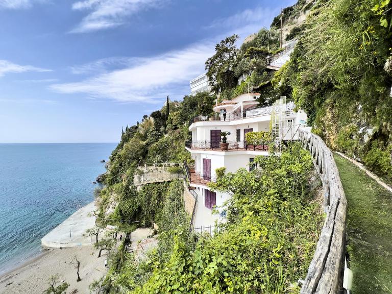Due Relais - Panoramic Sea View Suites - B&B Vietri sul Mare
